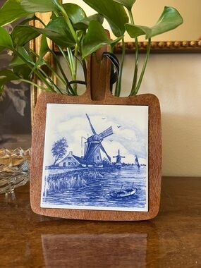 Vintage Blue Delft Tile faux Wood Trivet with Windmill Scene